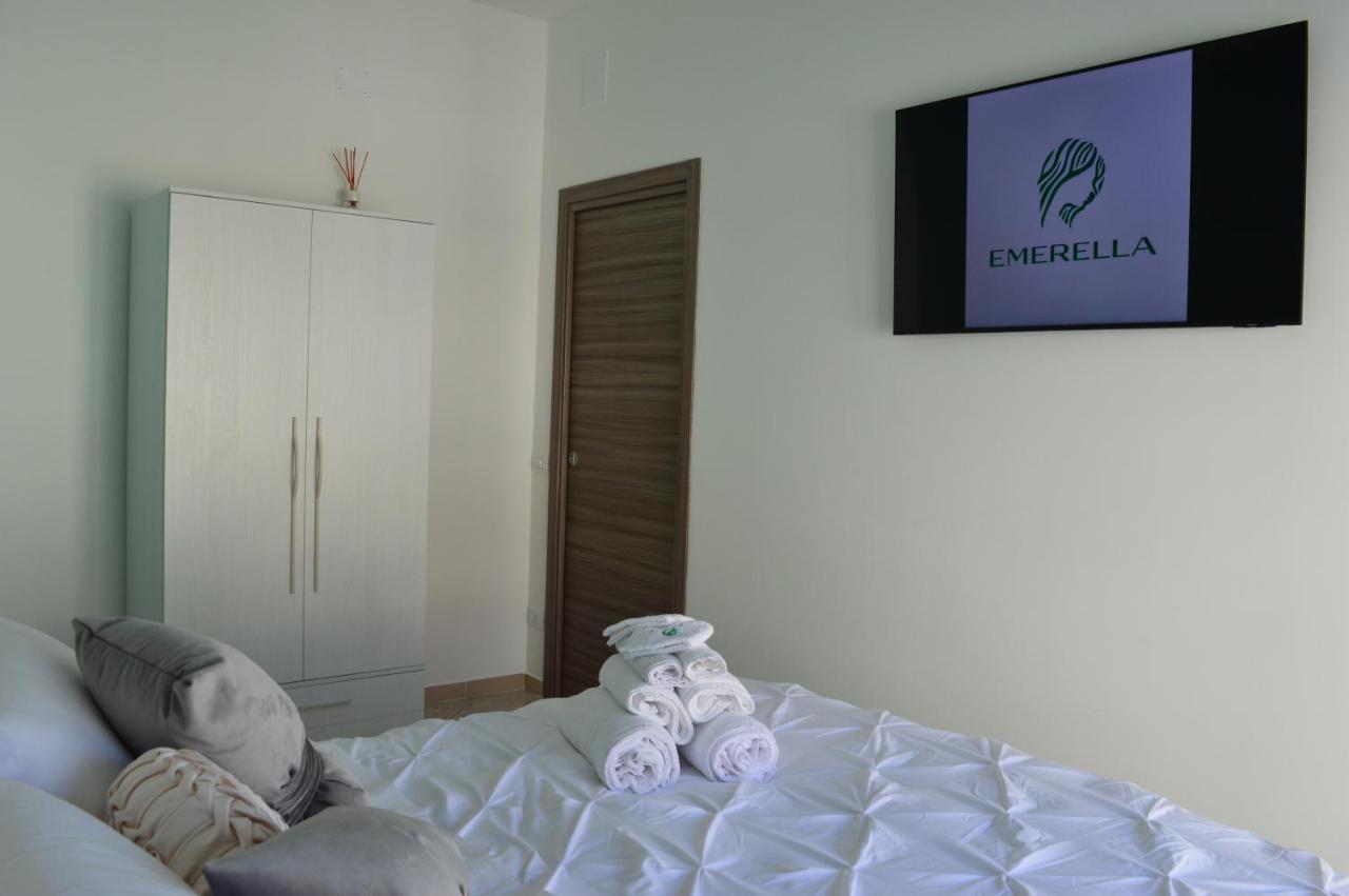 Emerella Guest House Siderno Beach Exteriör bild