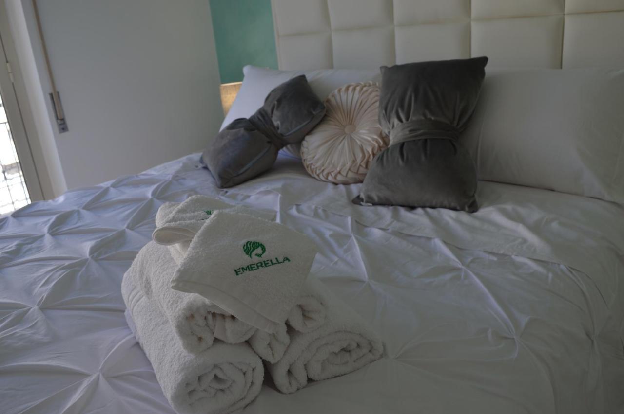 Emerella Guest House Siderno Beach Exteriör bild