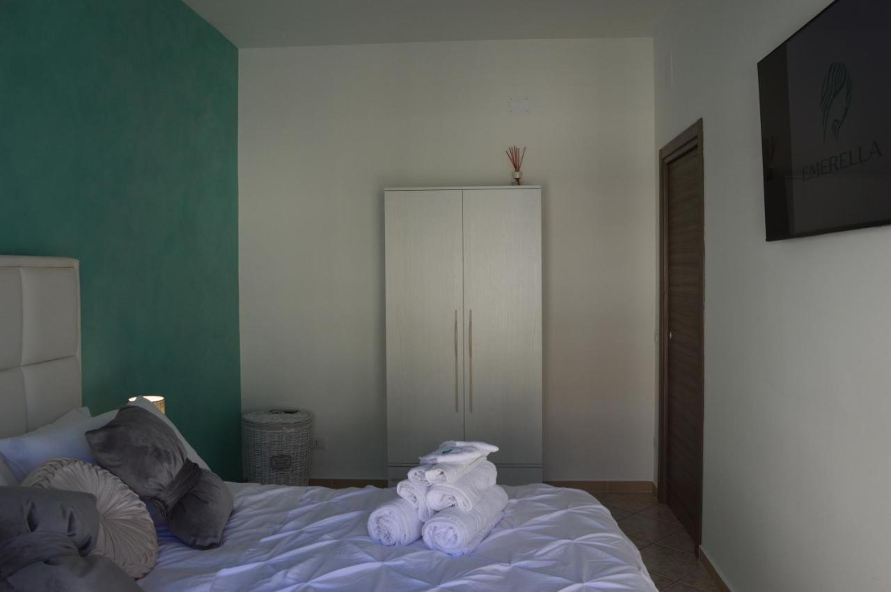 Emerella Guest House Siderno Beach Exteriör bild